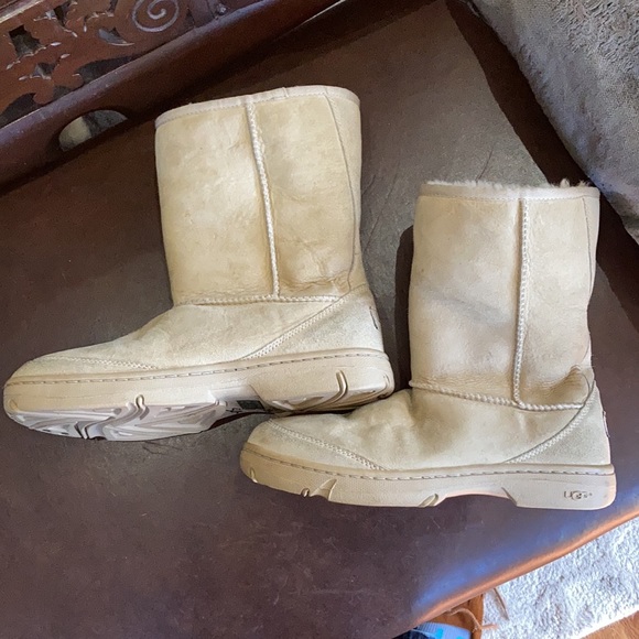 COPY - Ugg boots - Picture 3 of 5